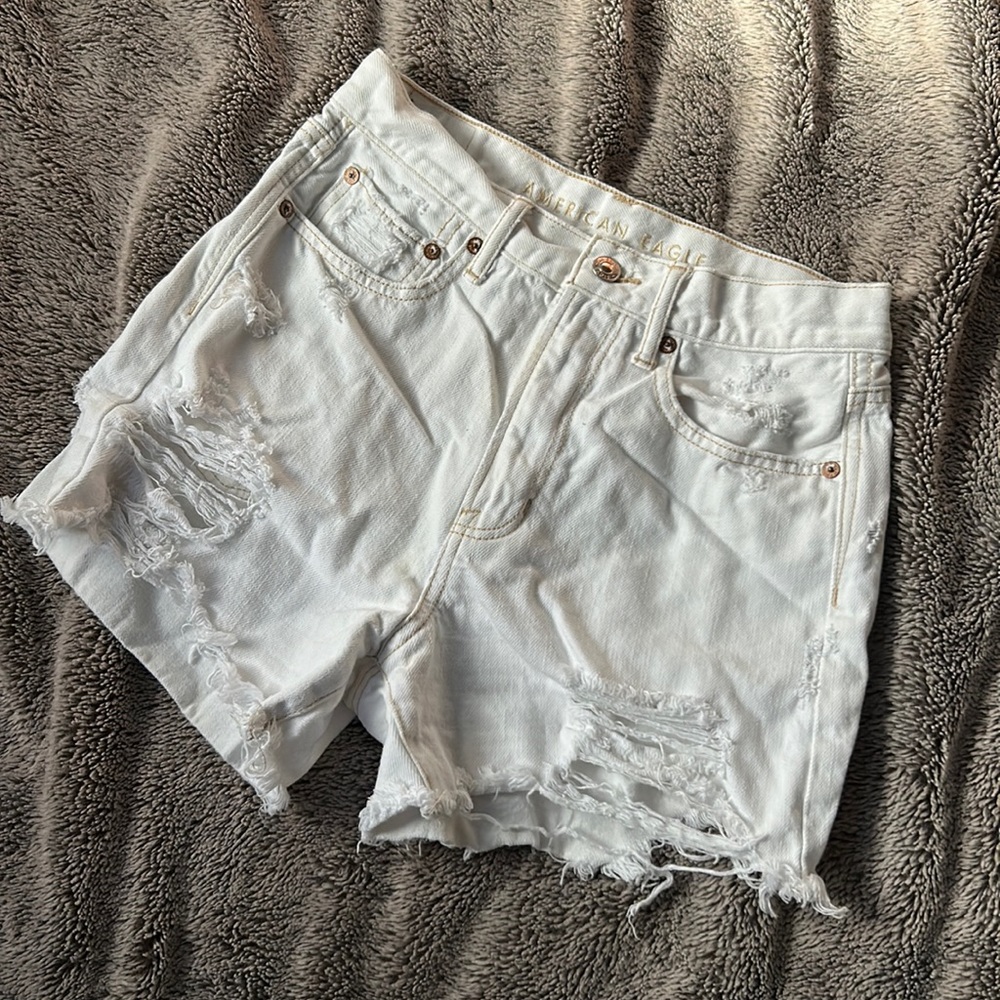 White American Eagle Shorts